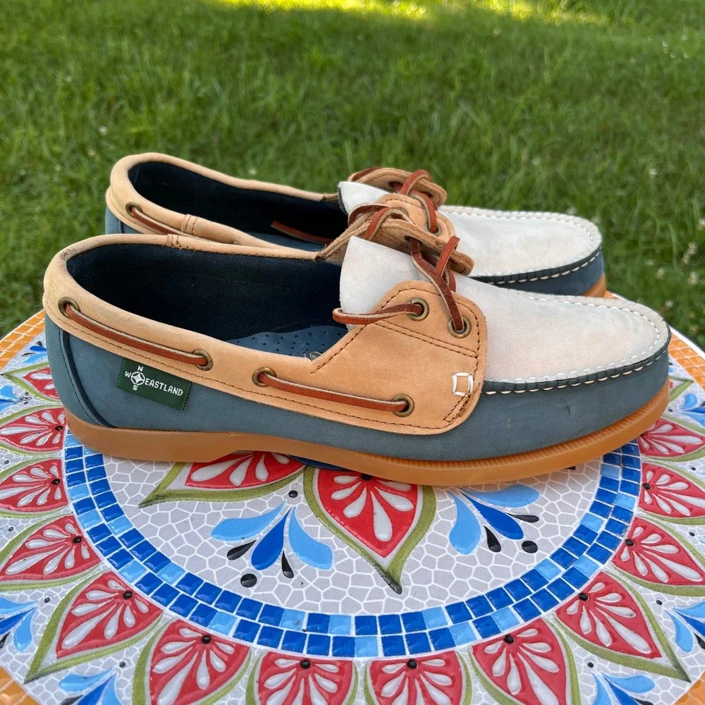 Vintage Eastland 2-Eye Boat Shoes Men's 9.5E Blue Tan Leather Made in USA Vibram